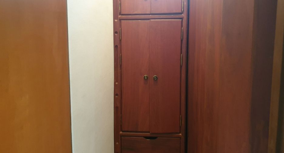 ให้เช่า 4 ห้องนอน คอนโด ใน คลองเตย, กรุงเทพฯ
