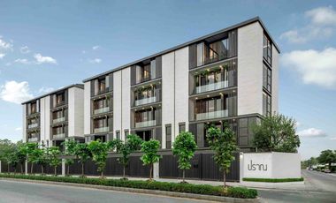 For sale 3 bedrooms townhouse in Suan Luang, Bangkok
