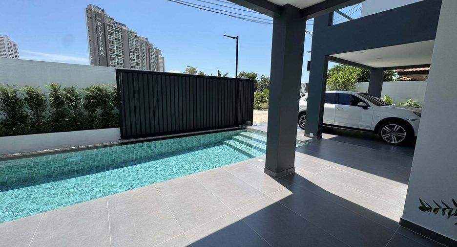 For sale 6 bedrooms villa in Bang Lamung, Chonburi