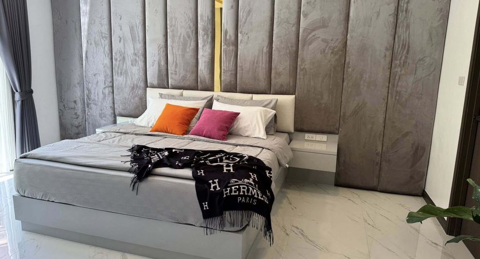 For sale 6 bedrooms villa in Bang Lamung, Chonburi