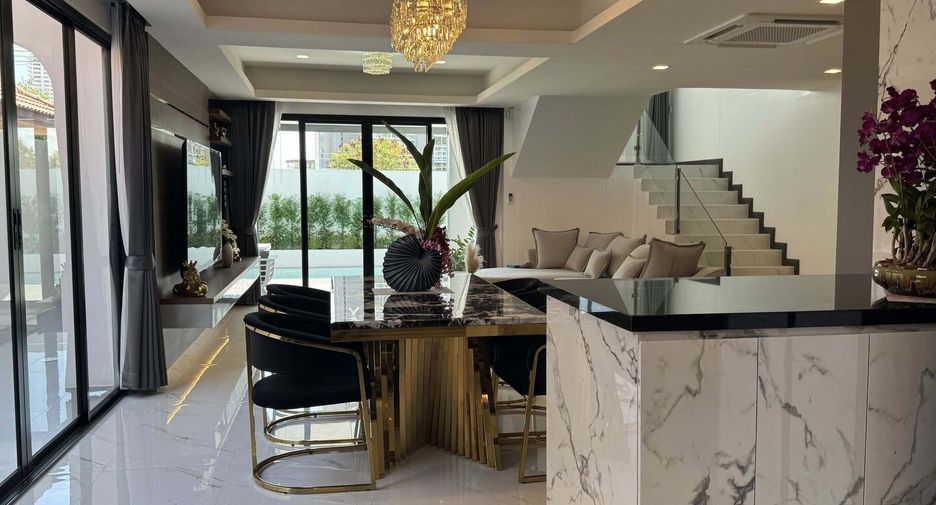 For sale 6 bedrooms villa in Bang Lamung, Chonburi