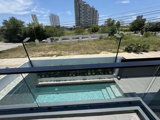 Villa en venta de 6 habitaciones en Bang Lamung, Chonburi