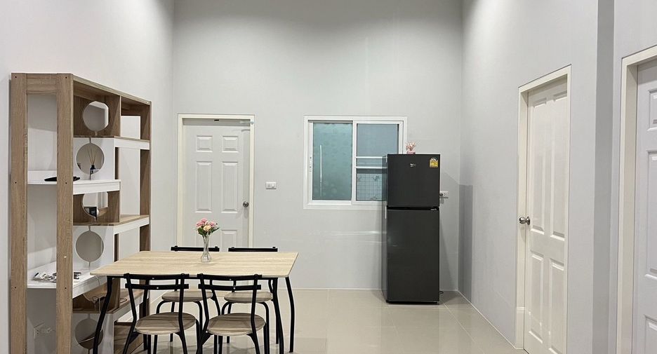 For rent 2 bedrooms townhouse in Mueang Phuket, Phuket