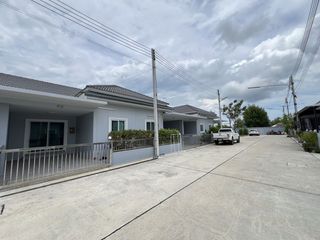 For rent 2 bedrooms townhouse in Mueang Phuket, Phuket