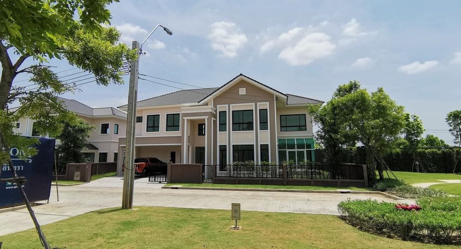 For sale 4 bedrooms house in Sai Mai, Bangkok