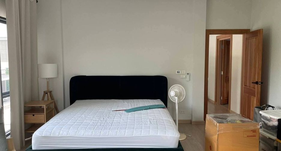 For sale 4 bedrooms house in Sai Mai, Bangkok
