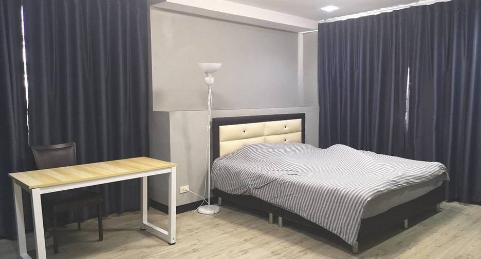 Продажа 5 спальни дом в Сапхан Сунг, Бангкок