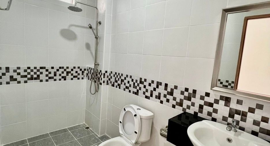 For sale 2 bedrooms townhouse in Thalang, Phuket