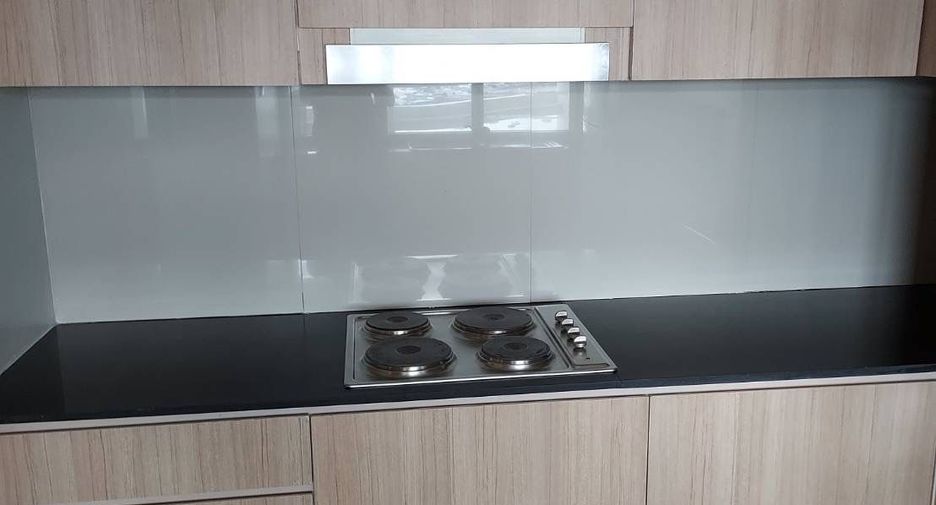 For rent 3 bedrooms condo in Bang Lamung, Chonburi