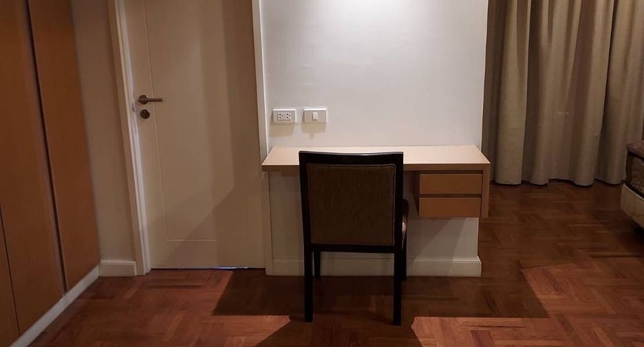 For rent 3 bedrooms condo in Bang Lamung, Chonburi