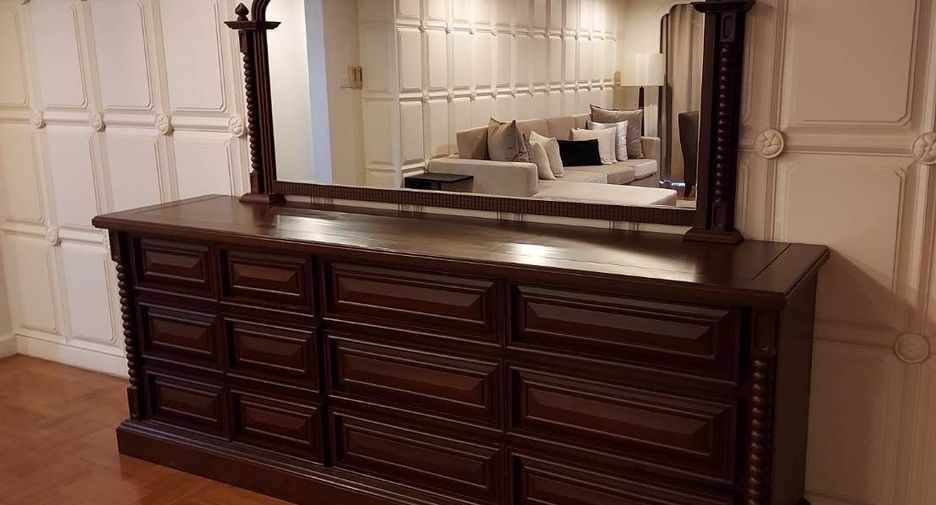 For rent 3 bedrooms condo in Bang Lamung, Chonburi