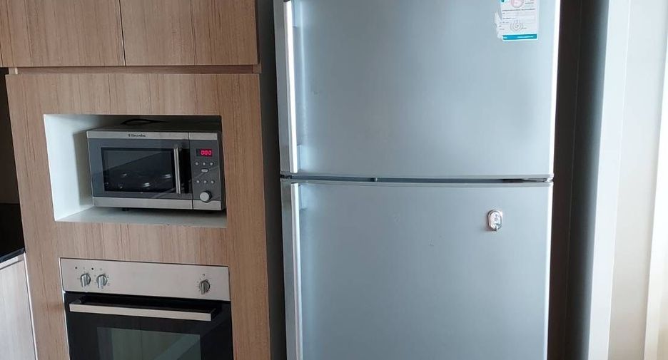 For rent 3 bedrooms condo in Bang Lamung, Chonburi