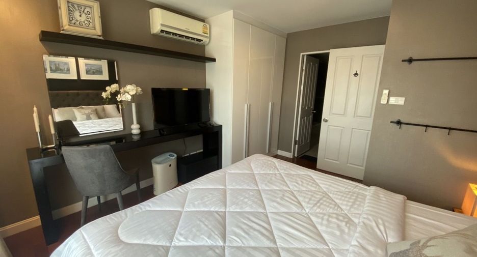 For sale 3 ベッドルーム condo in Huai Khwang, Bangkok