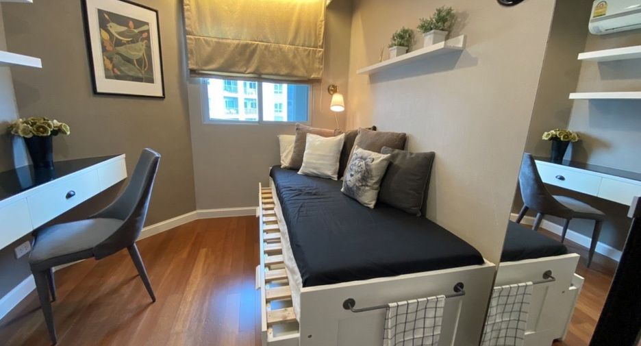 For sale 3 ベッドルーム condo in Huai Khwang, Bangkok