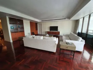 Wohnung zur Miete mit 3 Zimmer in Watthana, Bangkok