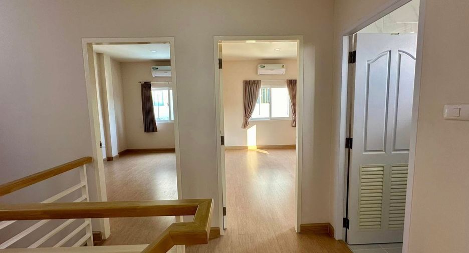 For sale 3 bedrooms house in Sattahip, Chonburi