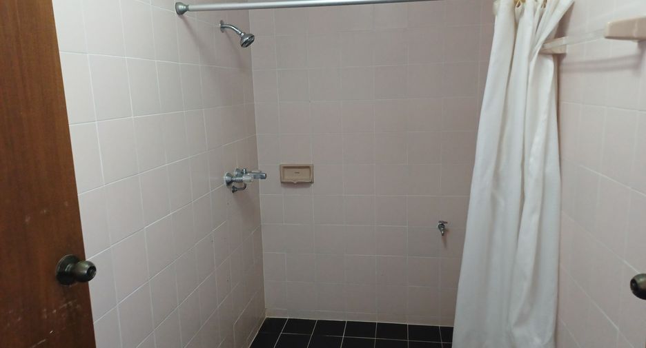 For rent 3 bedrooms condo in Thalang, Phuket