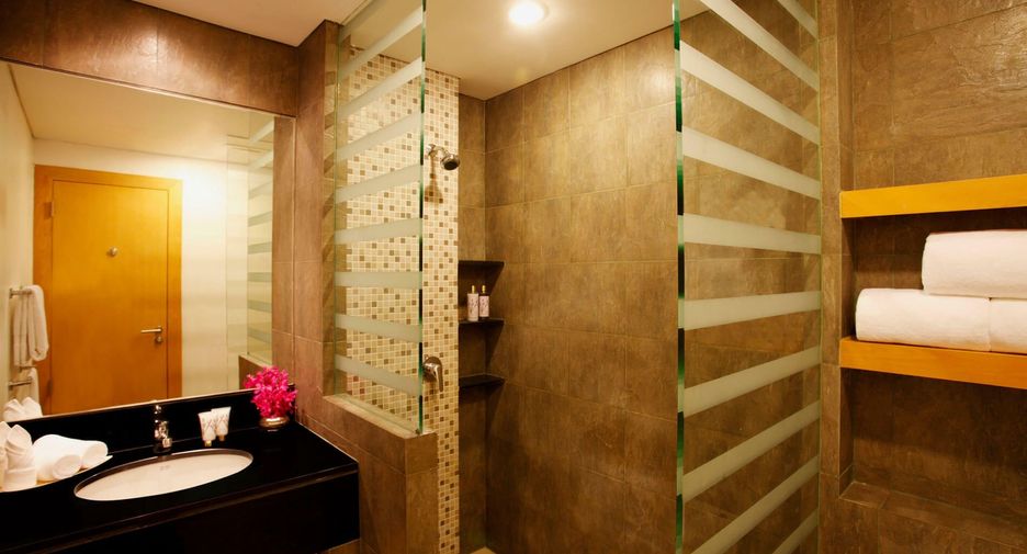Hotel zur Miete mit 3 Zimmer in Watthana, Bangkok
