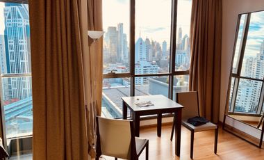 Condo en alquiler de 1 habitaciones en Khlong Toei, Bangkok