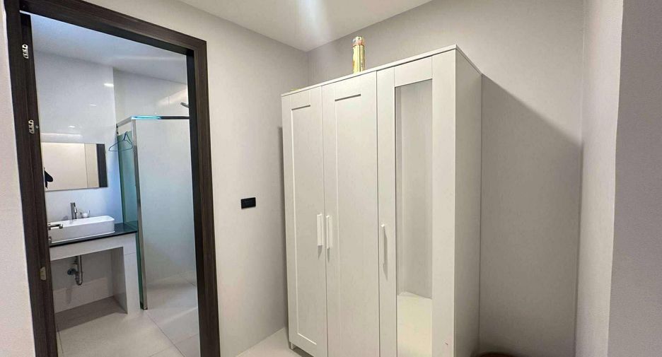 For rent 3 bedrooms villa in Bang Lamung, Chonburi