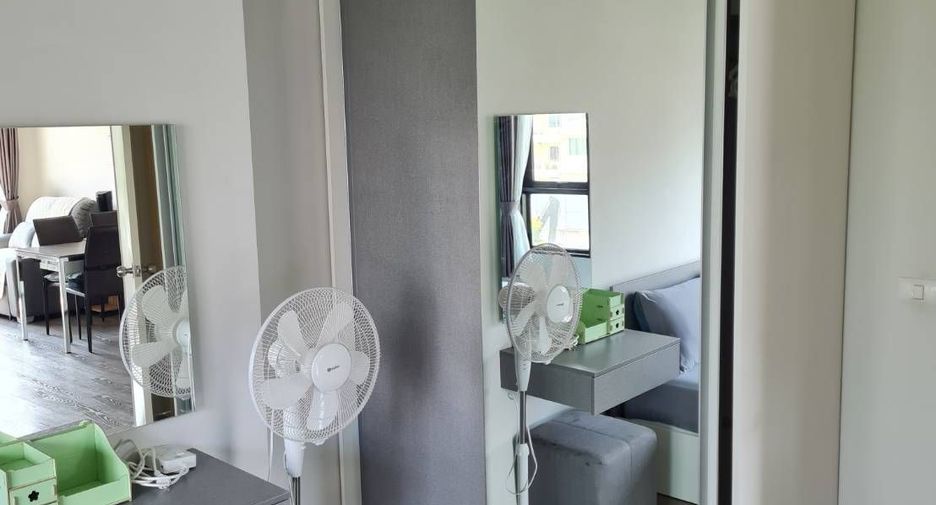 For rent 2 bedrooms condo in Chom Thong, Bangkok