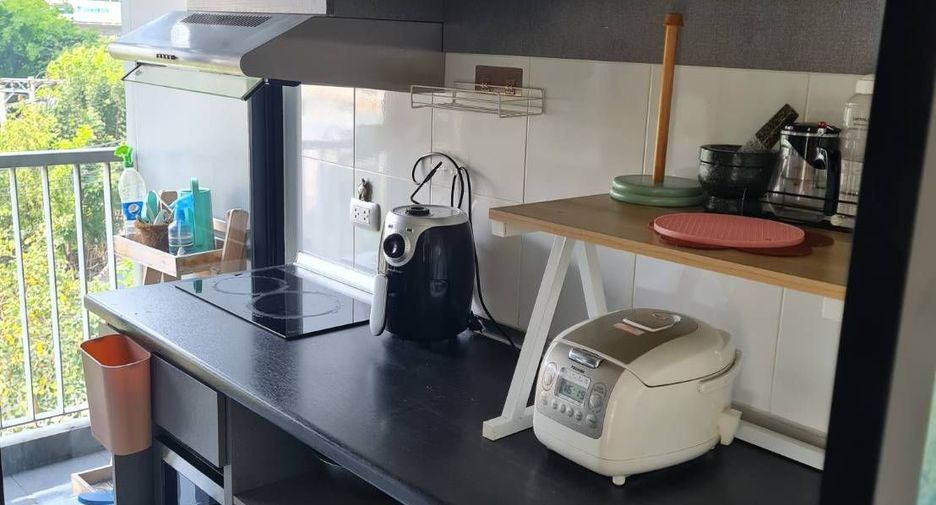 For rent 2 bedrooms condo in Chom Thong, Bangkok