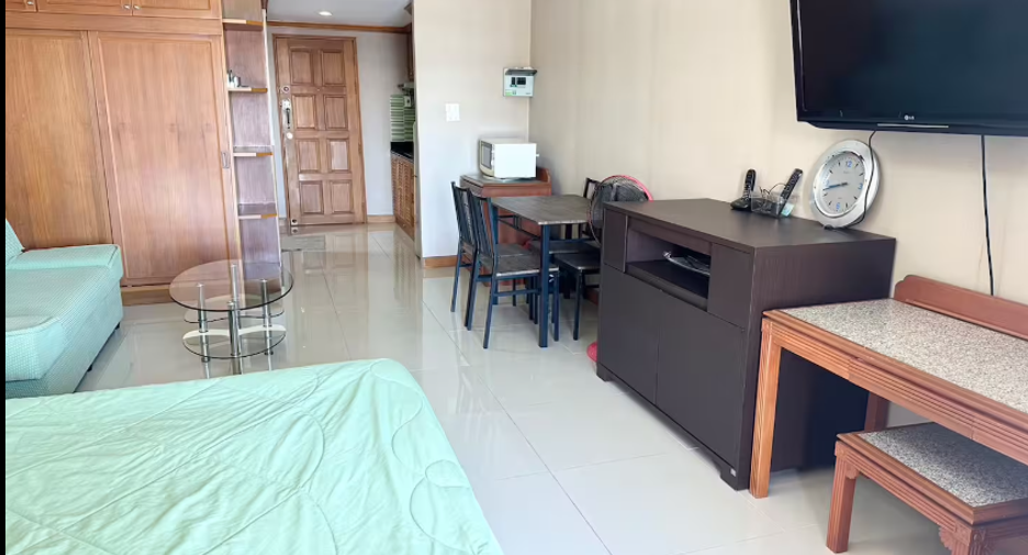 For sale studio condo in Bang Lamung, Chonburi