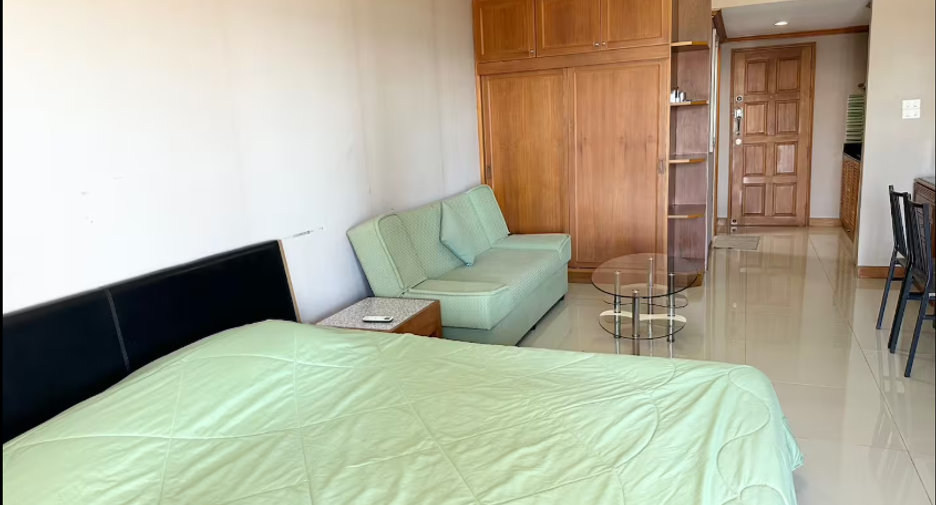 For sale studio condo in Bang Lamung, Chonburi