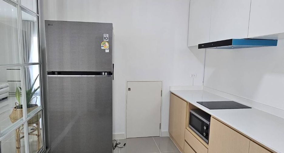 Casa en alquiler de 3 habitaciones en Bang Phli, Samut Prakan