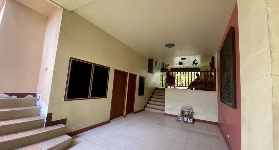 For sale 6 bedrooms townhouse in Bang Lamung, Chonburi