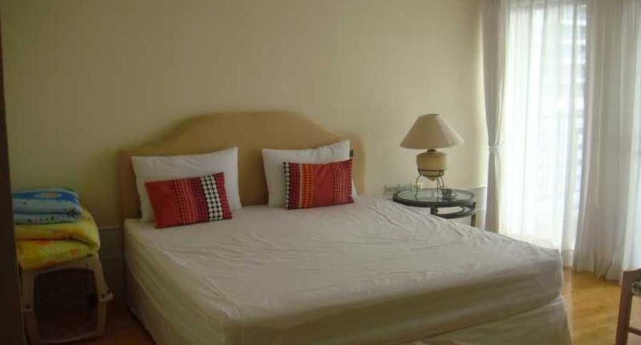 For rent 3 bedrooms condo in Khlong Toei, Bangkok