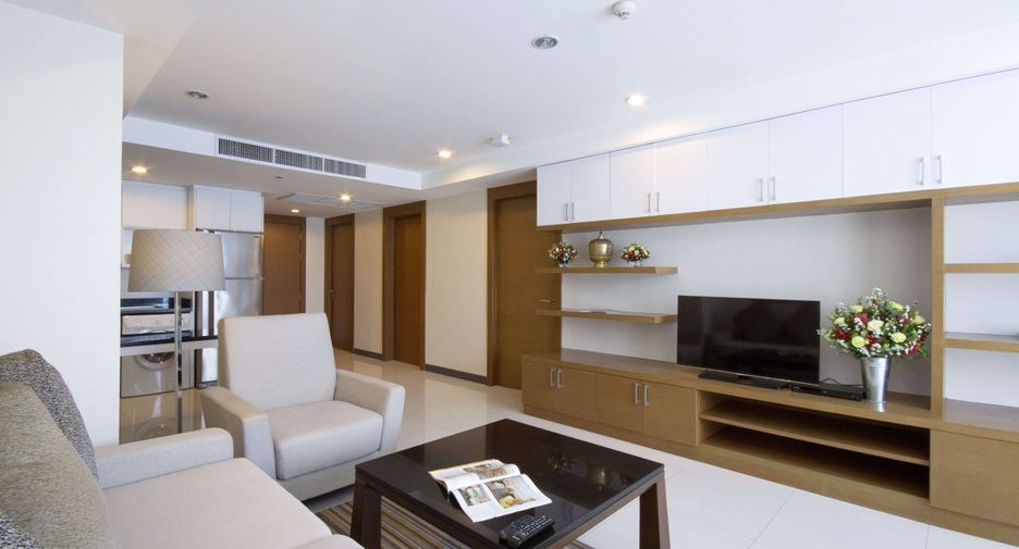 For rent 2 bedrooms apartment in Pathum Wan, Bangkok