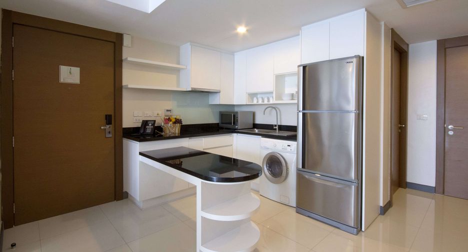 For rent 2 bedrooms apartment in Pathum Wan, Bangkok