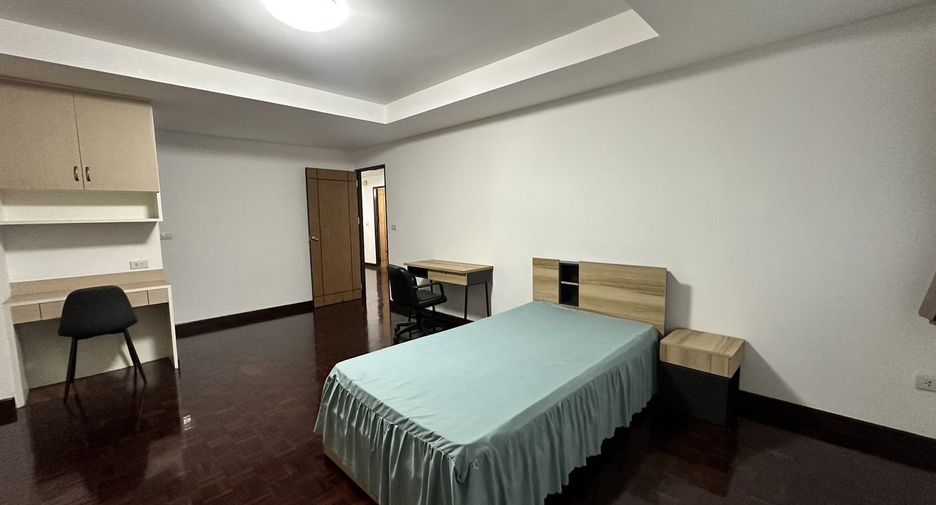 Apartamento en alquiler de 3 habitaciones en Watthana, Bangkok