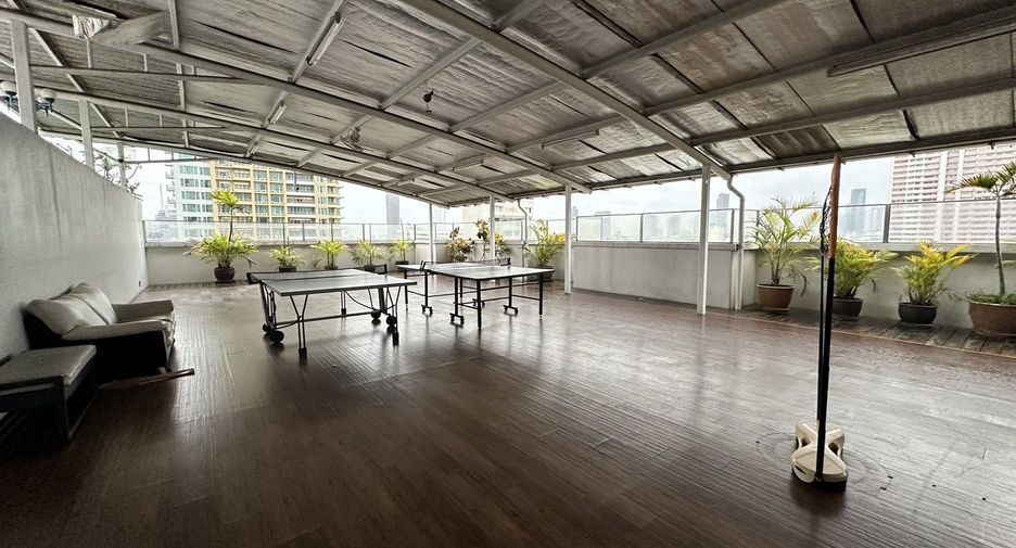 Apartamento en alquiler de 3 habitaciones en Watthana, Bangkok