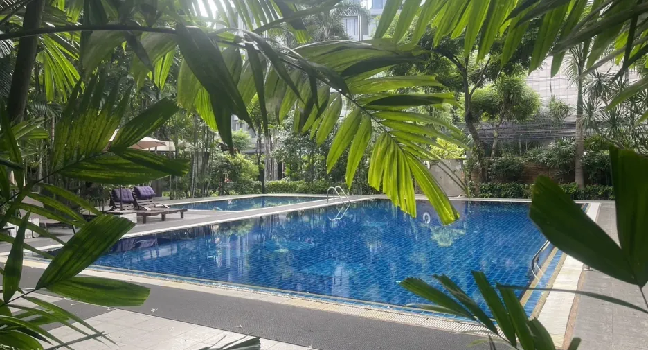 For rent 3 bedrooms apartment in Sathon, Bangkok