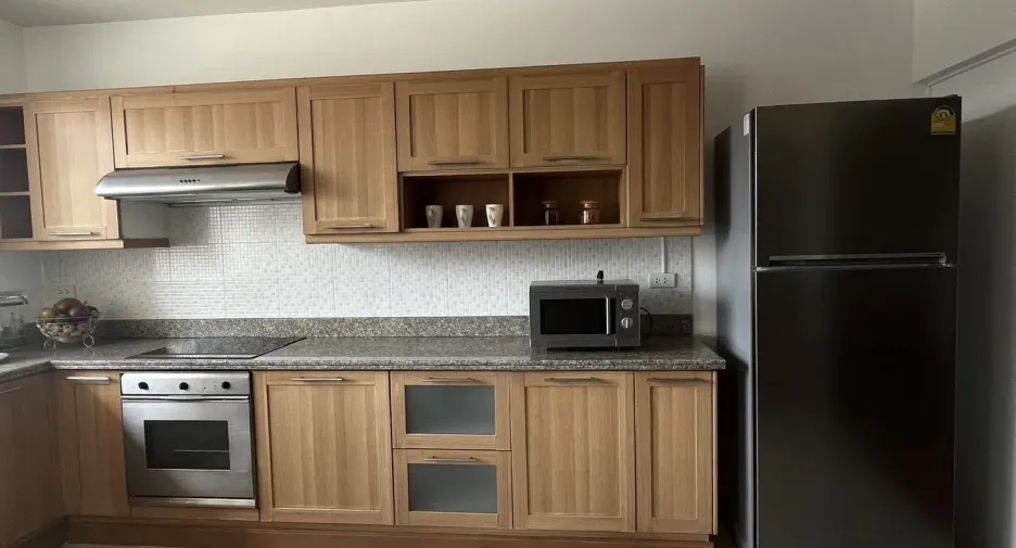 For rent 3 bedrooms apartment in Sathon, Bangkok