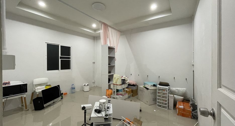 For rent 5 bedrooms retail Space in Kathu, Phuket