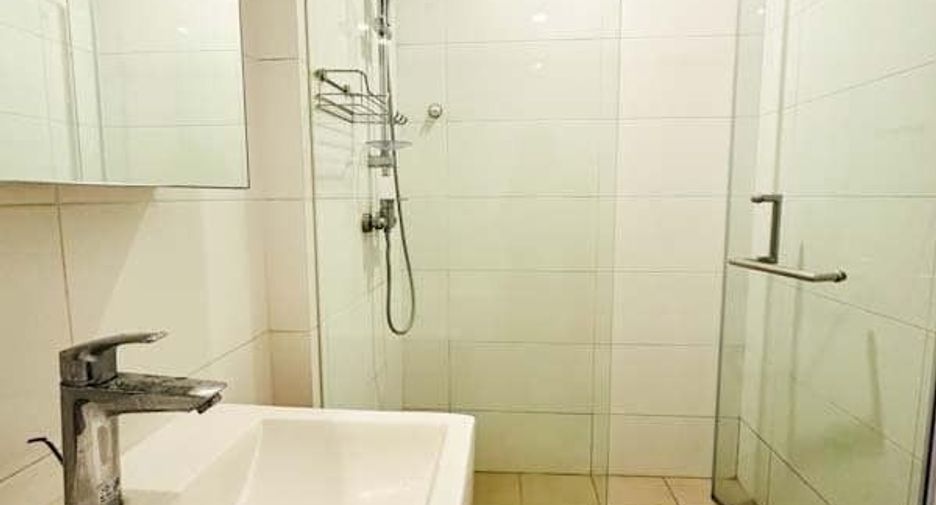 For sale and for rent 1 bed condo in Watthana, Bangkok