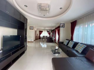 Villa en venta de 4 habitaciones en Bang Lamung, Chonburi