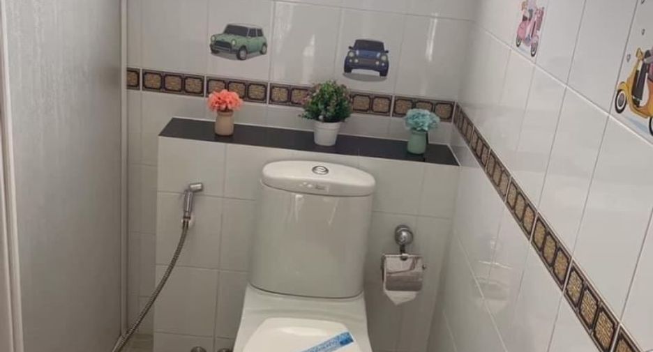 Villa en venta de 4 habitaciones en Bang Lamung, Chonburi