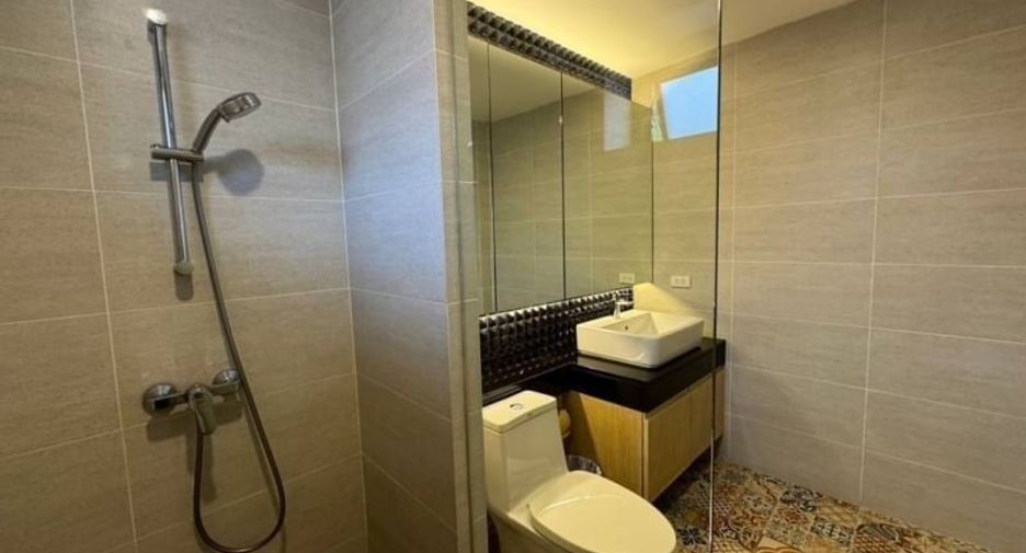 For rent 3 bedrooms villa in Bang Lamung, Chonburi