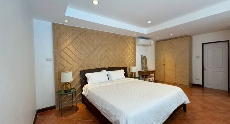 For rent 3 bedrooms villa in Bang Lamung, Chonburi