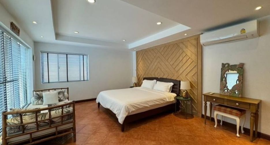 For rent 3 bedrooms villa in Bang Lamung, Chonburi