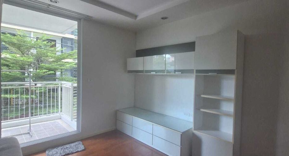 Wohnung zur Miete mit 2 Zimmer in Khlong Toei, Bangkok
