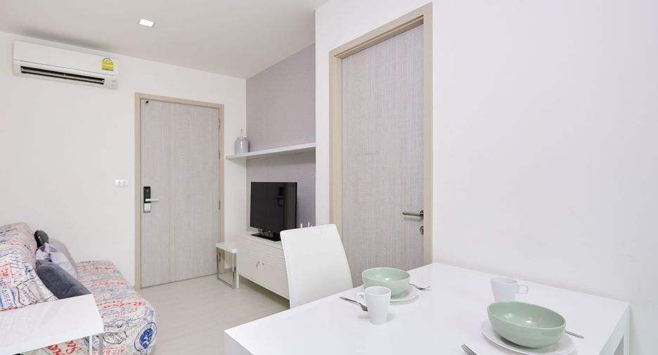 For sale 1 bed condo in Khlong Toei, Bangkok