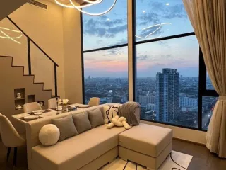 For rent 2 bedrooms condo in Ratchathewi, Bangkok