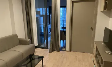Condo en alquiler de 1 habitaciones en Huai Khwang, Bangkok