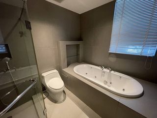 For rent 2 ベッドルーム condo in Pathum Wan, Bangkok