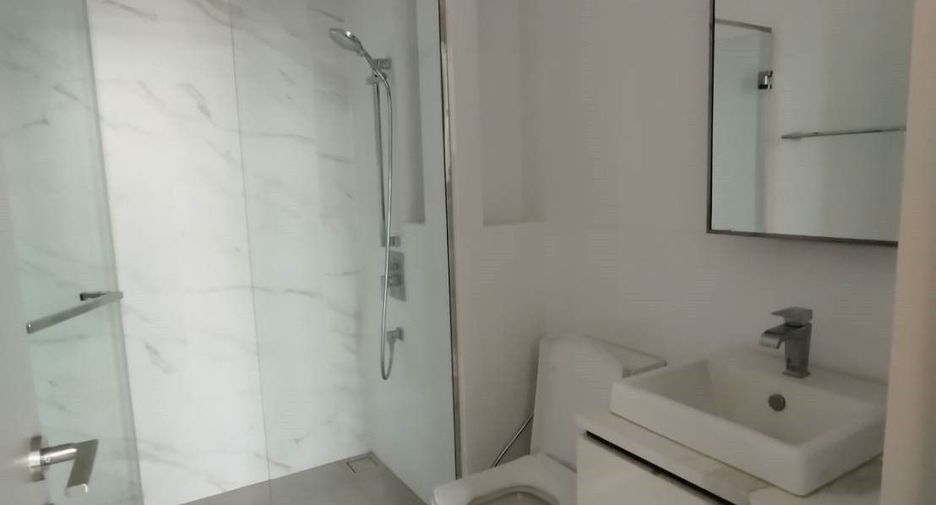 For rent 1 bed condo in Phra Khanong, Bangkok